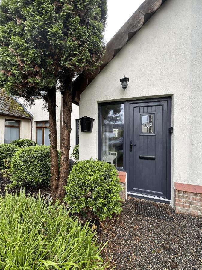 Tully'S Home, Tulfarris Village, Wicklow 布莱辛顿 外观 照片